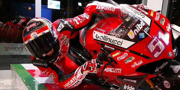 Jízda na oficiálním simulátoru Moto GP: až 90 min. adrenalinu pro 1-2 osoby