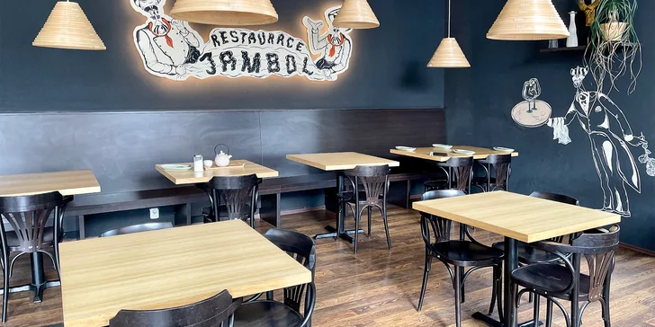 O tom se přesvědčíte v moderní restauraci Jambol, kde vám nachystají tříchodové menu, ke kterému dostanete na usrkávání i zelený čaj s citrónem.