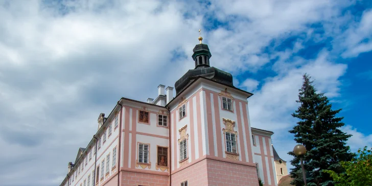 Priamo v Kácove môžete navštíviť krásny hrad.