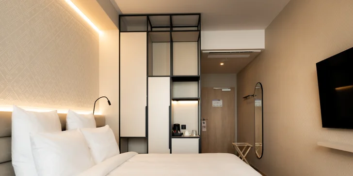 Bydlet budete v pokoji nebo apartmánu. 