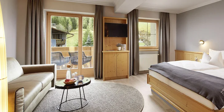 Najdete tu kvalitní manželskou postel a pohodlný designový gauč nebo relaxační křeslo. 