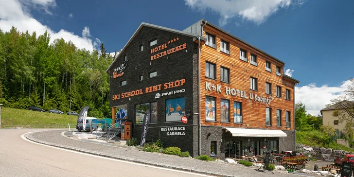 Vydejte se do lanového parku K+K Ski School v Janských Lázních.