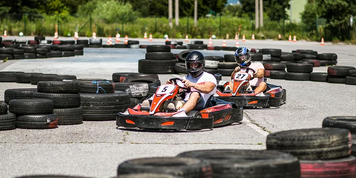 Adrenalínová jazda na rýchlych motokárach pre deti aj dospelých