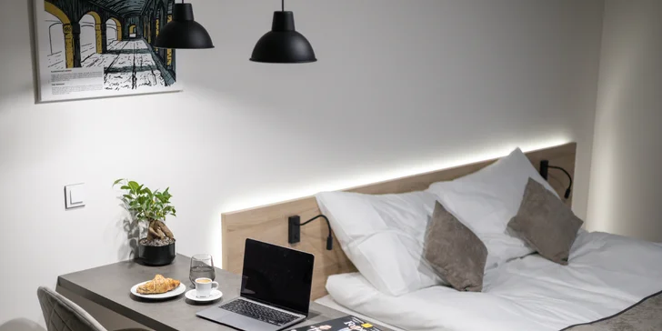 Aký veľký luxus si doprajete, je len na vás. V ponuke sú apartmány dvojlôžkové aj štvorlôžkové, kam je možné pridať aj detskú postieľku.