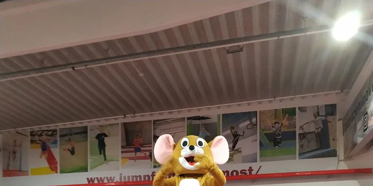 Užijte si klasické trampolíny i překážkové dráhy a hry. 