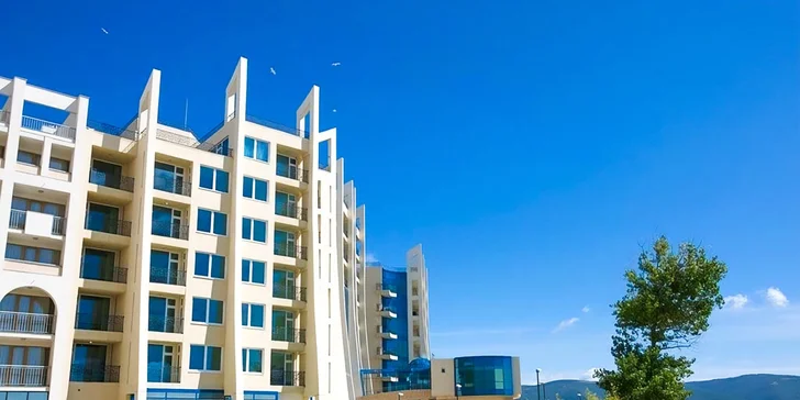 Lokalita hotelu je naprosto unikátní svou dostupností k těm nejlepším zážitkům, které Slunečné pobřeží nabízí. 