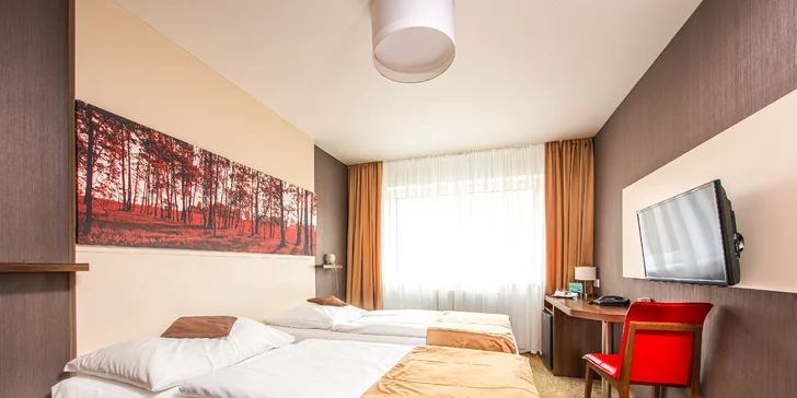 Pobyt vo vychýrenom kúpeľnom hoteli si užijú jednotlivci v jednolôžkovej izbe, ale aj rodina v apartmáne. 