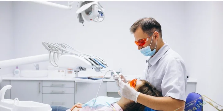 Pre deti do 12 rokov je v ponuke dentálna hygiena spojená s hravým zoznámením.
