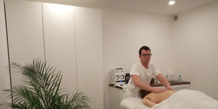 Salon má skvělé hodnocení zákazníků.