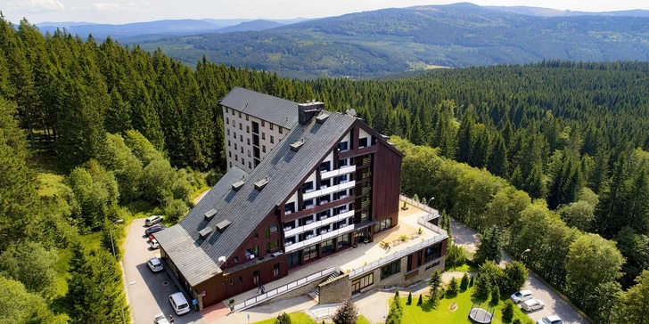 Moderní hotel v Železné Rudě na Šumavě: krásné interiéry, wellness a polopenze