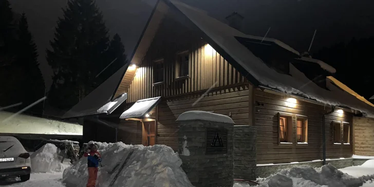 V zime sú tu skvelé podmienky na bežky aj lyže.