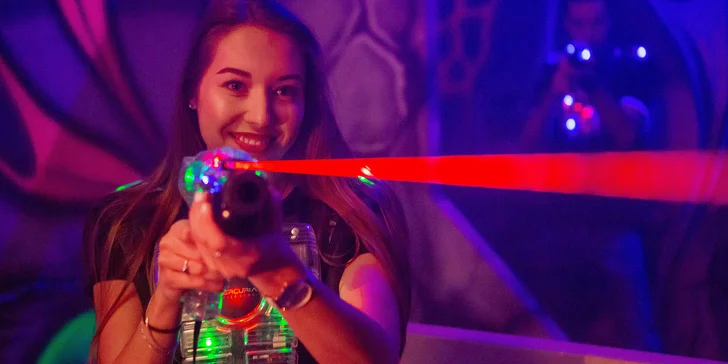 Laser game s nejmodernější technologií: pronájem celé arény až pro 14 osob