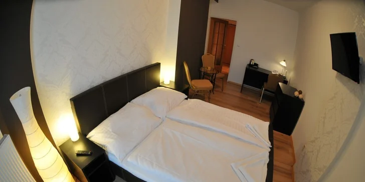 Izby DeLuxe s panoramatickým výhľadom na mesto Bratislavu poskytujú pohodlné ubytovanie.