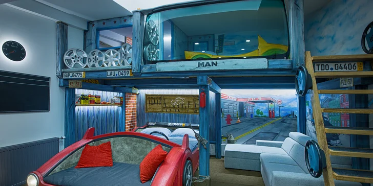 V Autosalonu je i kuchyňka. 