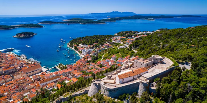 Dalším bodem programu je ostrov Hvar.