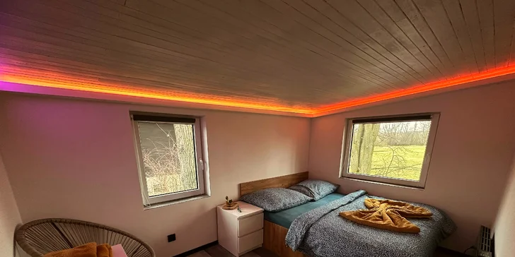 K Wi-Fi se připojíte zdarma a sledovat můžete Netflix. 