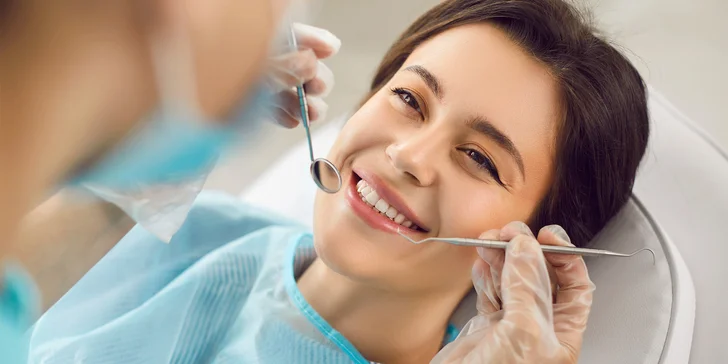 Vstříc zářivému úsměvu: dentální hygiena pro děti i dospělé vč. pískování, 45–60 minut