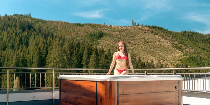 Hostia apartmánu LUX si navyše môžu užívať súkromnú vírivku na terase (neobmedzene počas celého pobytu).