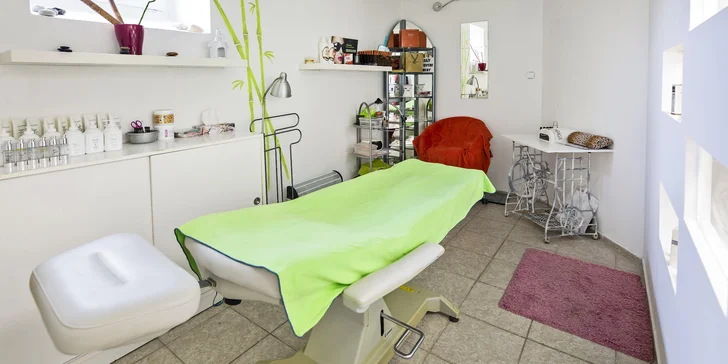 V nabídce je i voucher s 60minutovou lázní a 30minutovou masáží zad pro každého z vás.