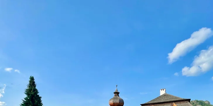 Barokový areál vás vtiahne do autentickej atmosféry a krásny anglický park priam láka na nekonečné prechádzky.