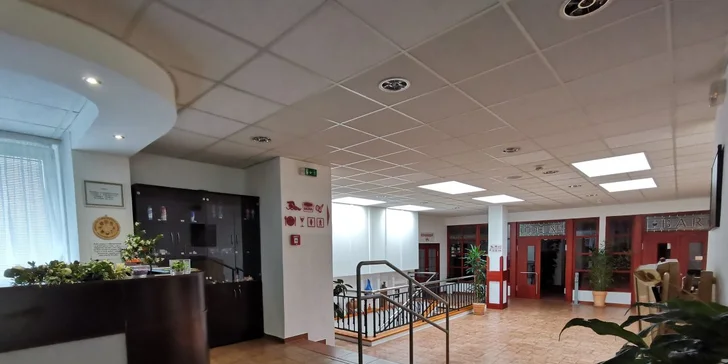 Večere budú buď bufetové, alebo servírované.