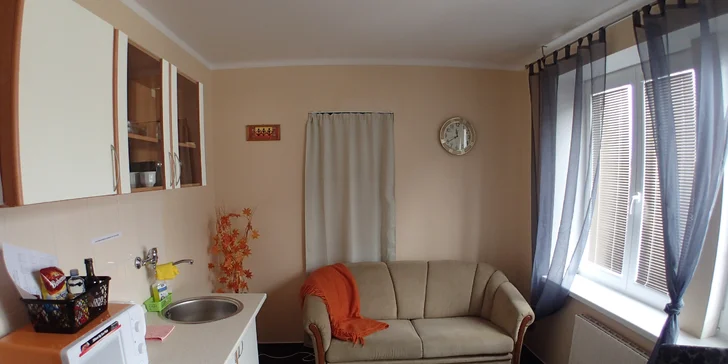 Apartmány jsou vybaveny kuchyňským koutem