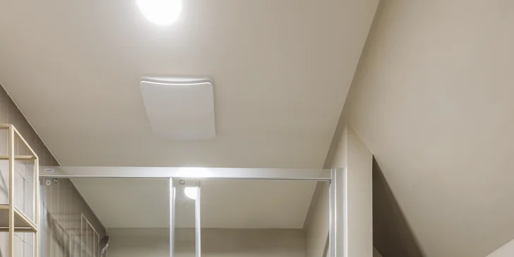 Každá izba má vlastnú kúpeľňu.