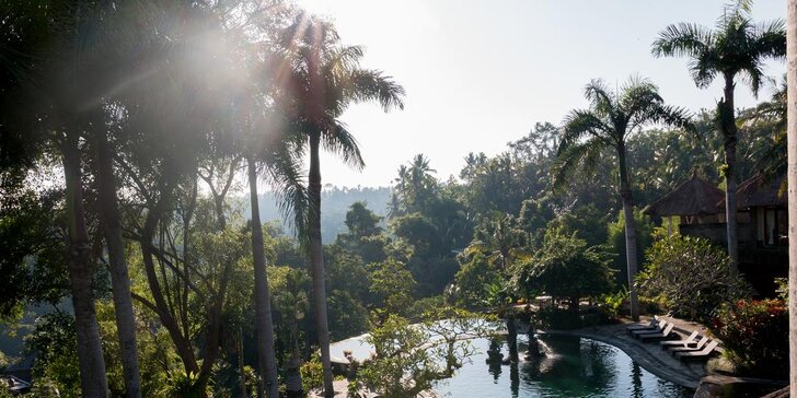 Klid a odpočinek na Bali: 6–12 nocí v 4* resortu se snídaní, bazénem a lázněmi a česky hovořící delegát
