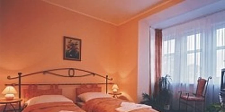 1490 Kč za 2 noci pro 2 os. v Hotelu Club*** a lahev vína v hodnotě 2830 Kč