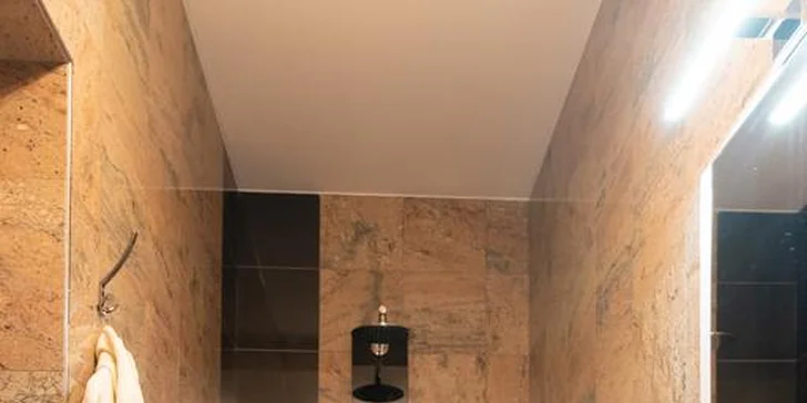 Privátní wellness: občerstvení, růže, pokojová služba i doprava vozem Bentley