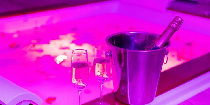 Privátní wellness: občerstvení, růže, pokojová služba i doprava vozem Bentley