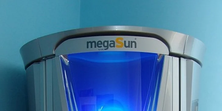 149 Kč za 20 minut opalování ve vertikálním turbo soláriu megaSun T200