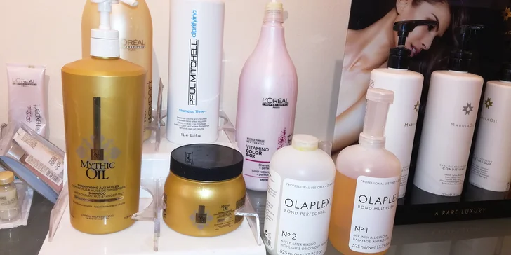 Olaplex je unikátní kosmetický přípravek, který jedinečným způsobem ošetřuje barvené nebo chemicky ošetřené vlasy. 