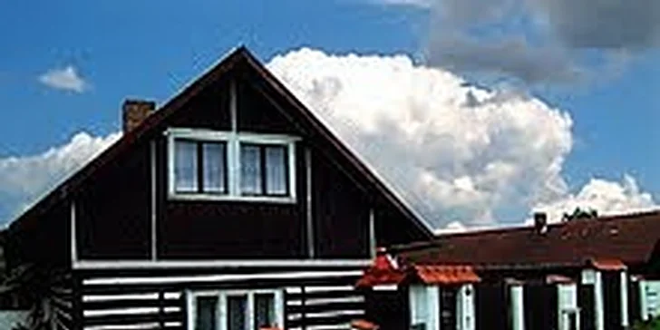 899 Kč za pobyt pro 2 osoby na víkend v chalupě u rybníka v hodnotě 1400 Kč