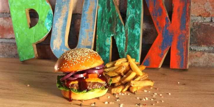 Burger podle výběru ze 3 druhů a belgické hranolky pro jednoho i dva