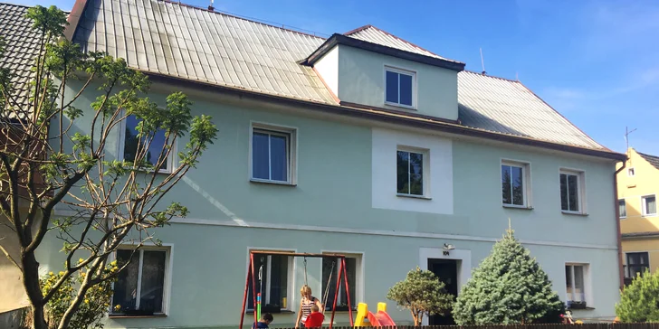 Víkendový rodinný pobyt u Mácháče: polopenze a dětský animační program