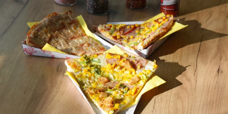 Chacharova pizza se smetanovým nebo rajčatovým základem dle výběru