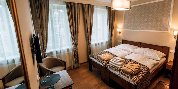 Podzimní relax v centru Karlových Varů: snídaně a wellness procedury