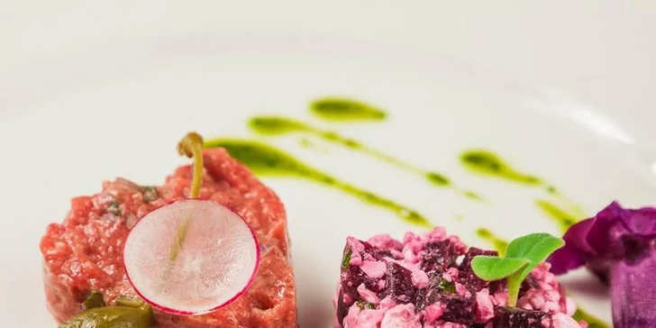 Valentýnské tataráky dle výběru i s pečivem v legendární restauraci Šelepka