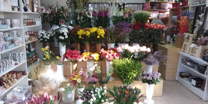 Vykouzlete ženě úsměv: vouchery na květinové vazby podle vašeho přání