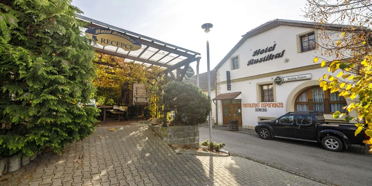 Za zážitky i odpočinkem do města mandloní: pobyt v Hustopečích se snídaní nebo polopenzí