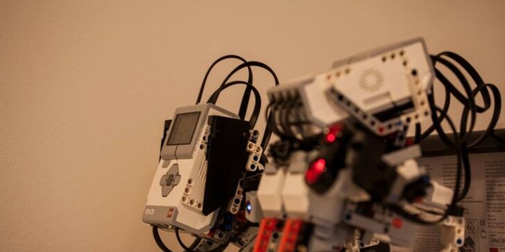 Lego robotika Mindstorms kroužek pro děti v KIDDŮM – pro pokročilé