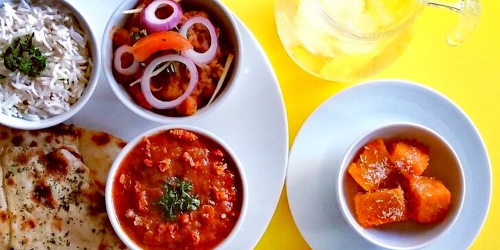 Indické menu pro libovolný počet osob: několik hlavních jídel i míchaný drink