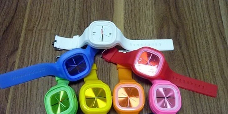 86 Kč za Sportovní unisex náramkové hodinky Quartz v hodnotě 199 Kč