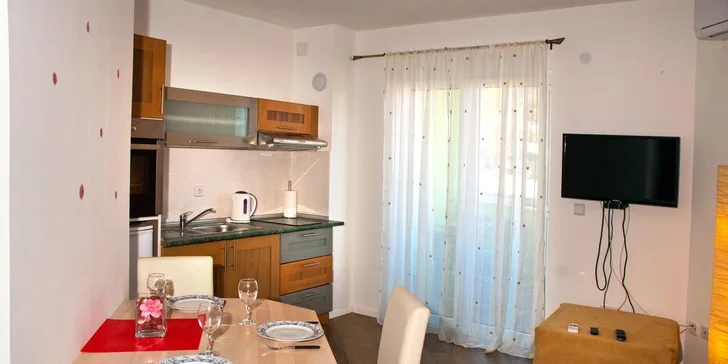 Apartmán na Istrii pro 3 osoby: plně vybavená kuchyňka, kousek od pláže