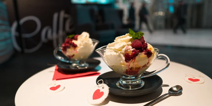 Sladký Valentýn: sekt s brusinkami nebo mojito a cheescake nebo zmrzlina