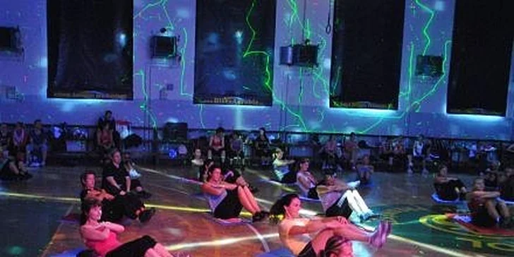 215 Kč za permanentku na Body Styling s Laserovou Show  jedinou v ČR