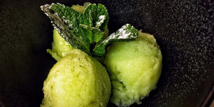 3chodové řecké menu pro 2: biftekakia, kotupolo gyros i limetkový sorbet