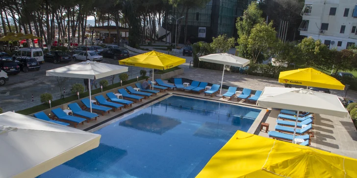 Letecky do Albánie, Drač: 7 nocí v hotelu na pláži, bazén a all inclusive