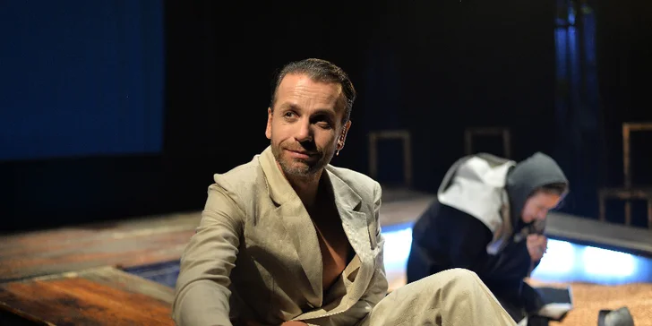 Divadelní zážitek s hudbou a texty Radůzy: muzikál Legenda 997 (V+V)